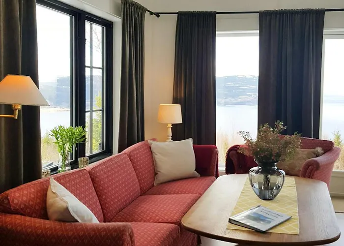 Private With Stunning Views Near Oslo